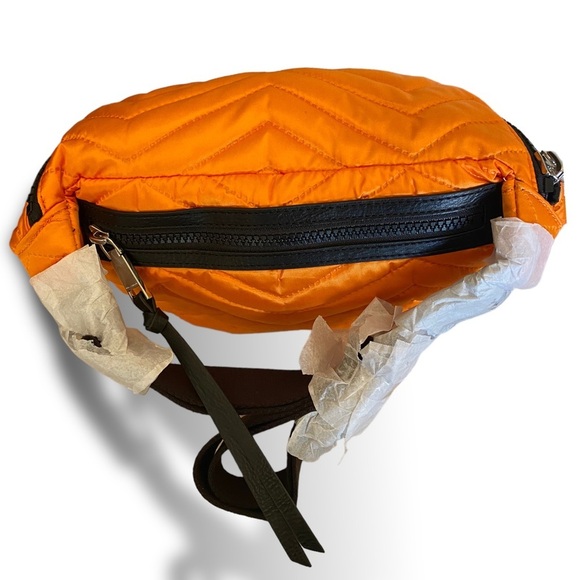 Rebecca Minkoff Cree Nylon Belt Bag NEON ORANGE NWT - Picture 4 of 12